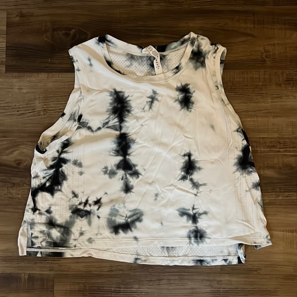 Lululemon tank